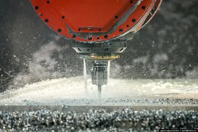 Экскурсия по Иркутскому авиационному заводу