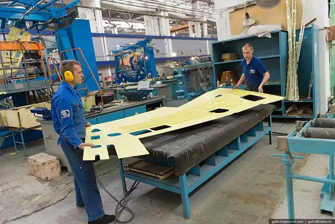 Экскурсия по Иркутскому авиационному заводу