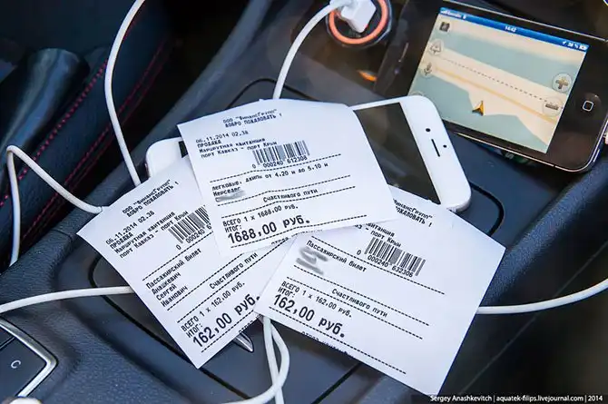 Как работает паром, перевозящий в Крым