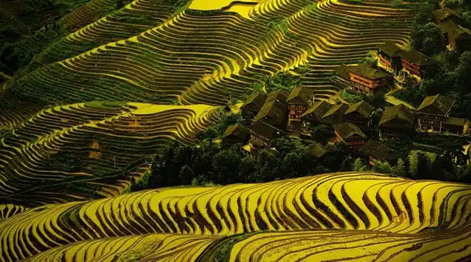 25 нереально крошечных городов