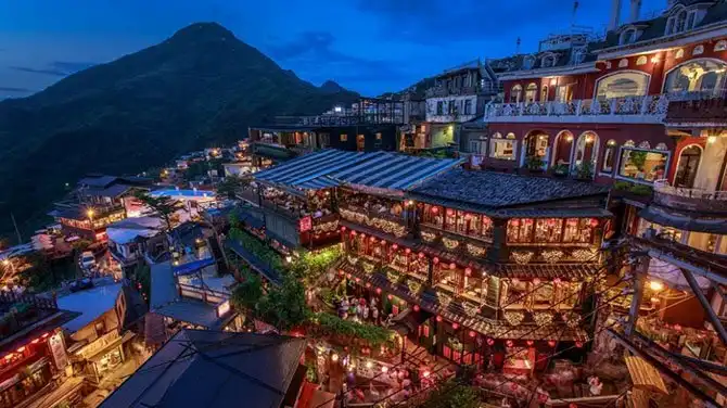 25 нереально крошечных городов