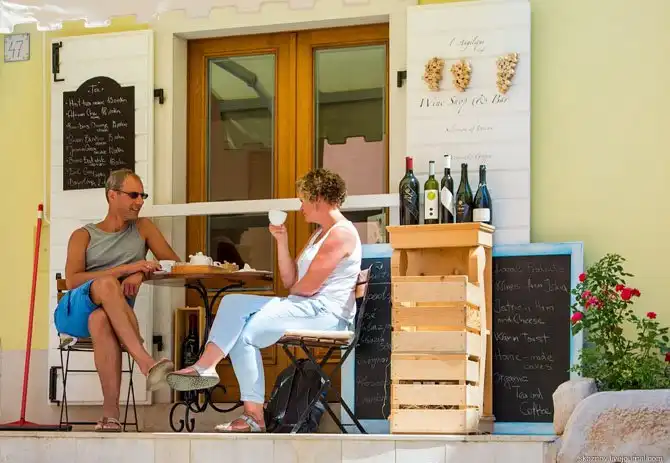 Прогулка по цветной жемчужине Адриатики