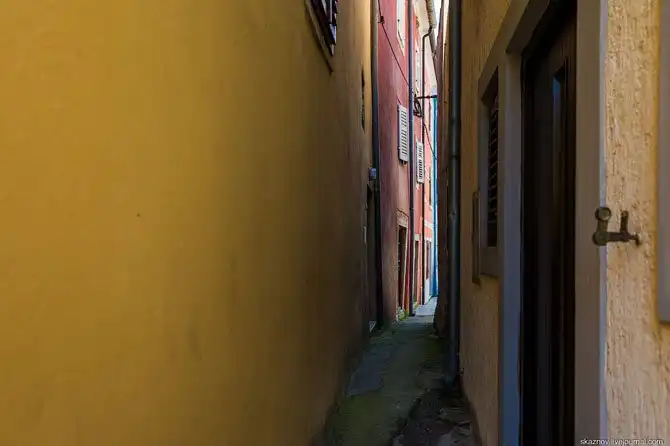 Прогулка по цветной жемчужине Адриатики