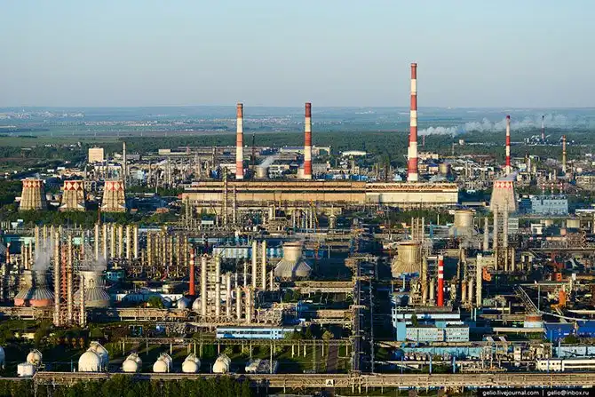 Нижнекамск — столица нефтехимии и нефтепереработки России с высоты