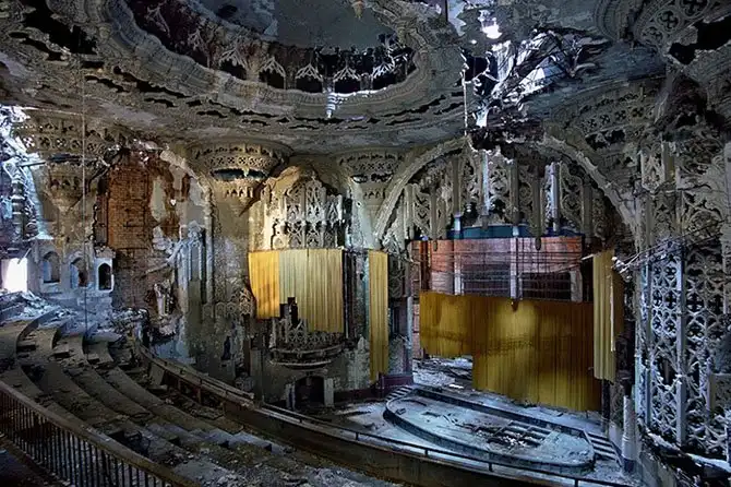 20 фотографий мест, в которых не осталось людей