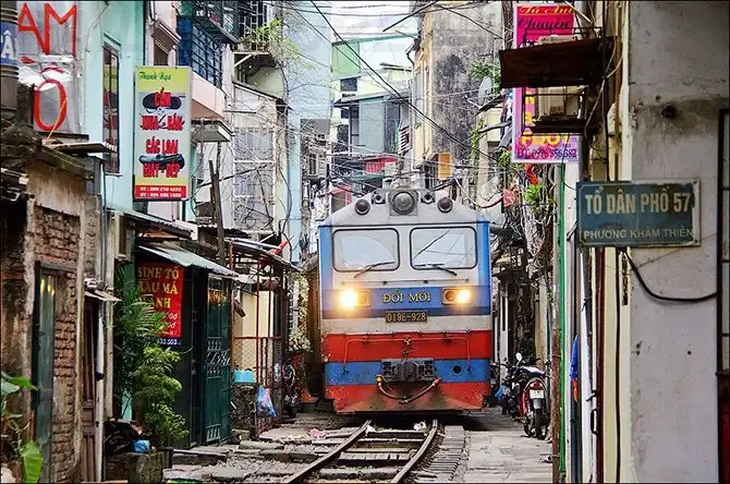 Квартира в метре от железной дороги