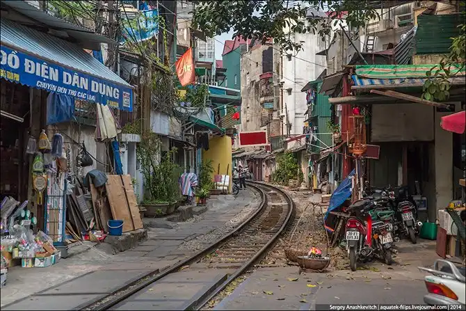 Квартира в метре от железной дороги