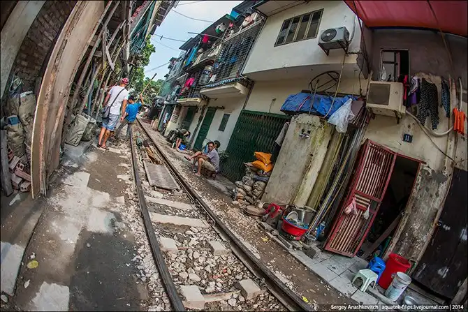 Квартира в метре от железной дороги