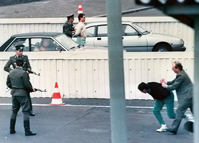 Падение Берлинской стены