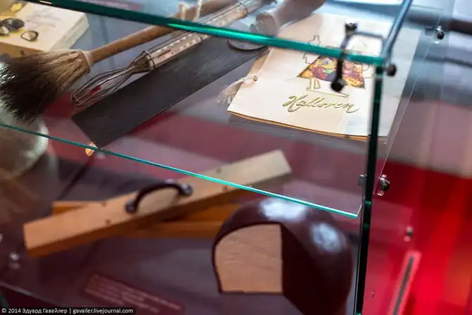 Экскурсия в шоколадную комнату