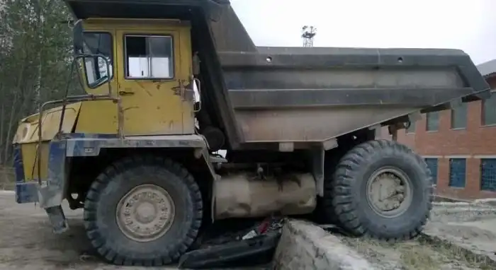 БелАЗ раздавил «Тойоту»