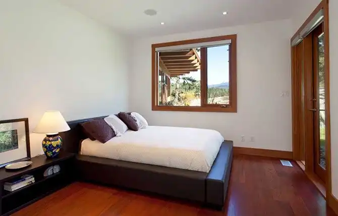 Резиденция «Лейккрест» на берегу чистого озера