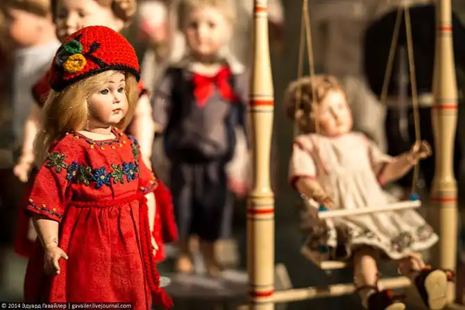 Мир детских игрушек прошлого