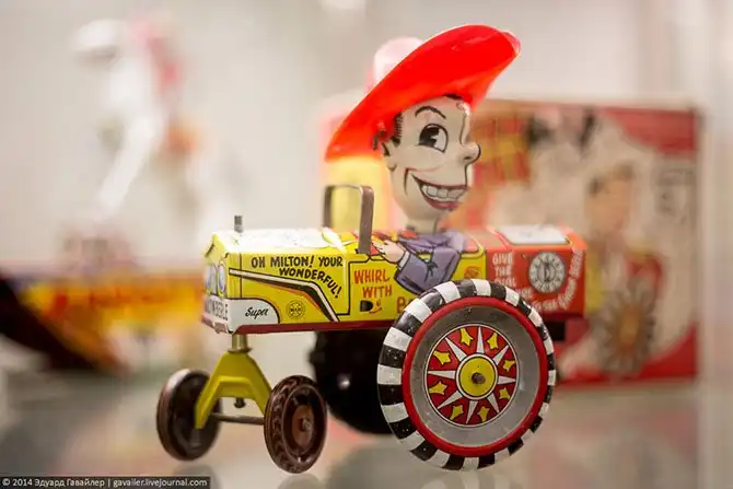 Мир детских игрушек прошлого