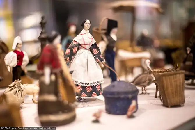 Мир детских игрушек прошлого