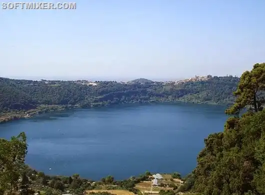 «ЛОДКИ ЛЮБВИ» БЕЗУМНОГО ИМПЕРАТОРА