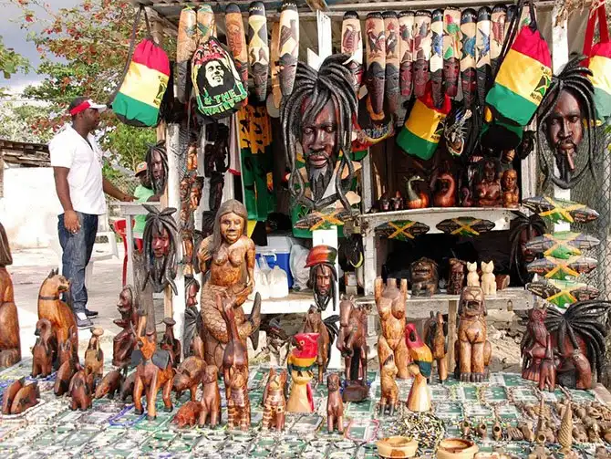 Города, туристическая слава которых сильно преувеличена