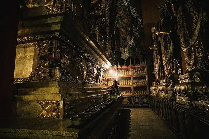 Экскурсия по жемчужине Тибета — Цурпху