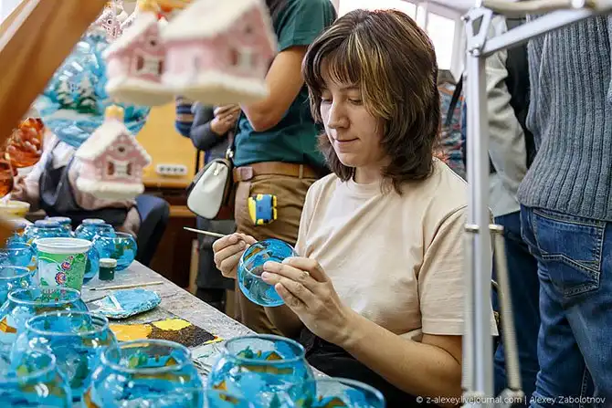 Как делают ёлочные игрушки