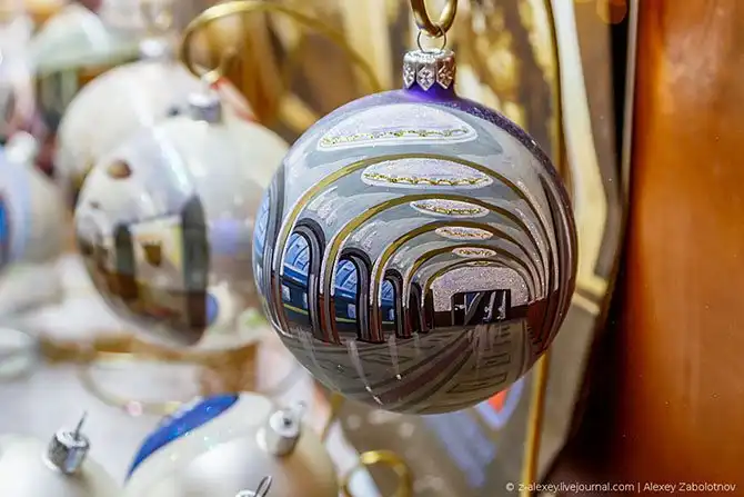 Как делают ёлочные игрушки