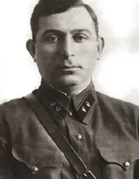 Кто автор противотанкового «ежа»?