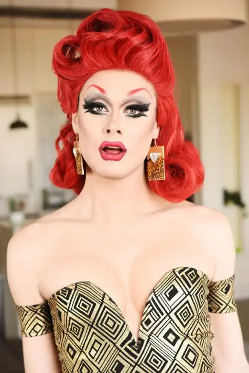 Как визуально сделать грудь более объемной