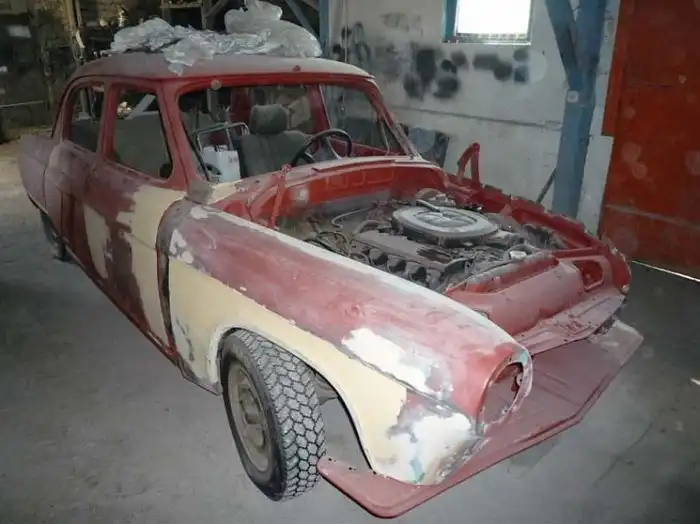 Гибрид «Волги» и Mercedes от литовских энтузиастов