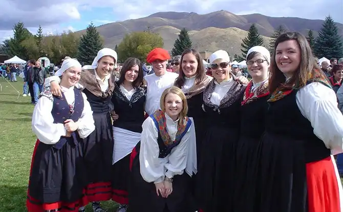 10 самых сложных языков в мире