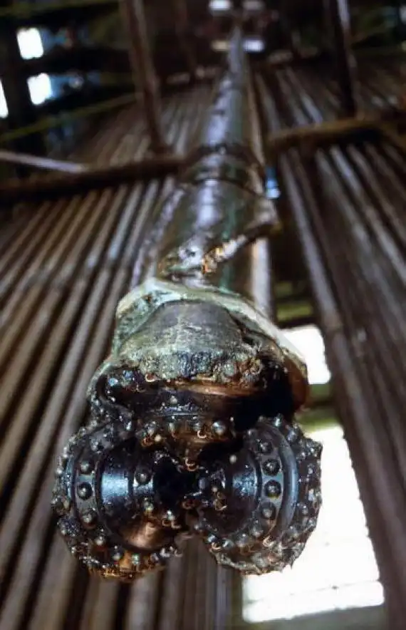 Загляните в Кольскую сверхглубокую скважину !