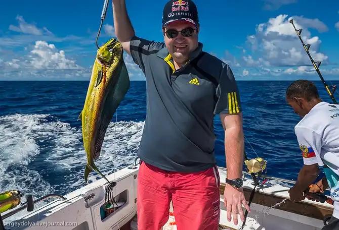 Океанская рыбалка на Сейшелах