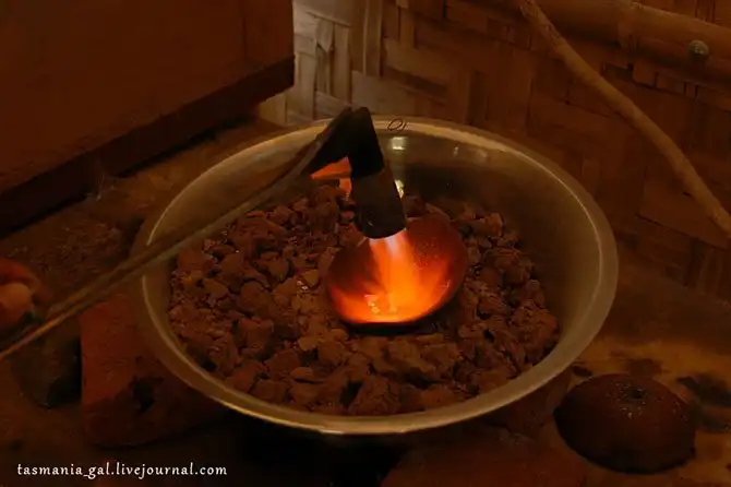 Как добывают золото в Индонезии