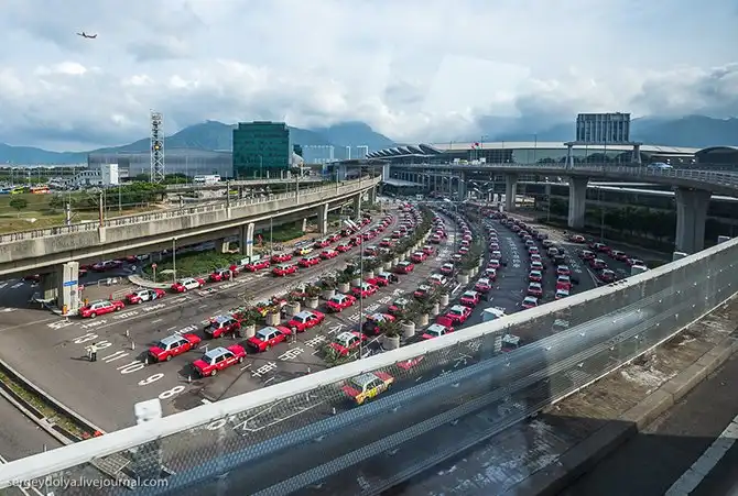 Как тренируют бортпроводников?