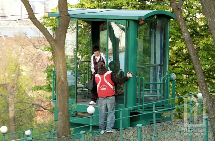В Одессе девушка «угнала» кабинку фуникулера