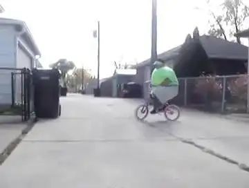 Шарик на колесиках