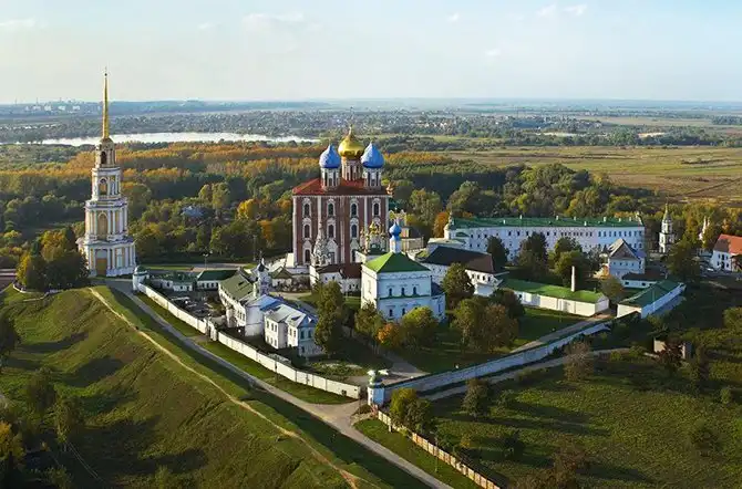 40 самых высоких православных колоколен