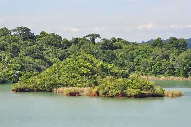 Как устроен Панамский канал