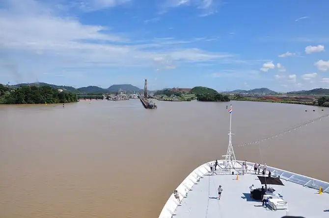 Как устроен Панамский канал