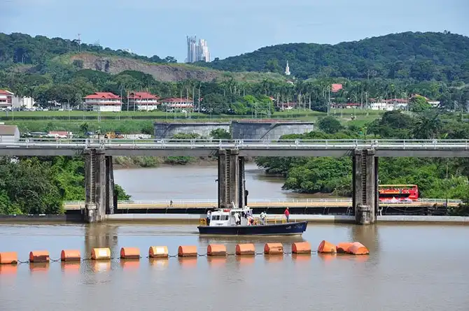 Как устроен Панамский канал