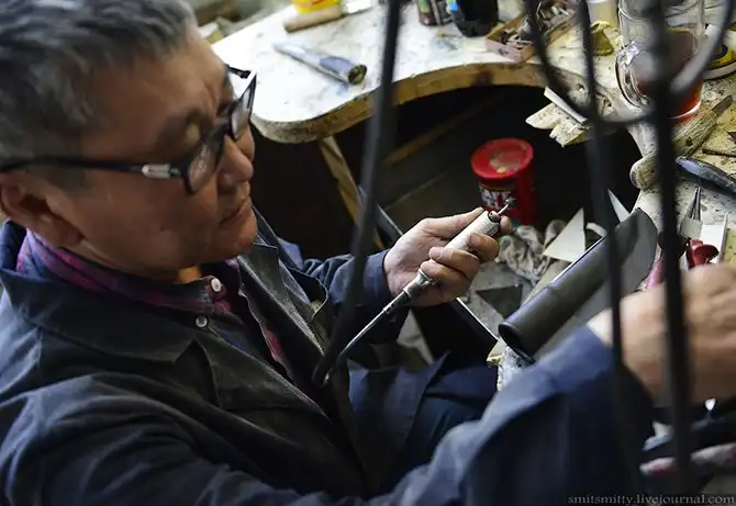 Как делают якутские ножи