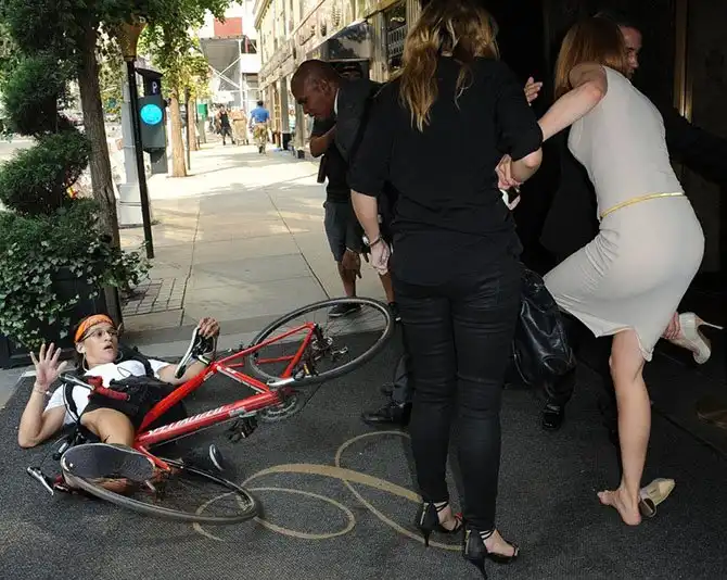 Случаи, когда папарацци заходили слишком далеко