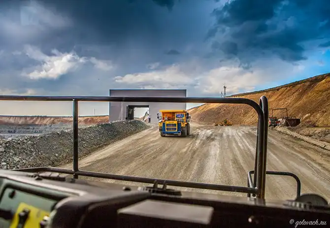 Механические монстры: самосвал Komatsu
