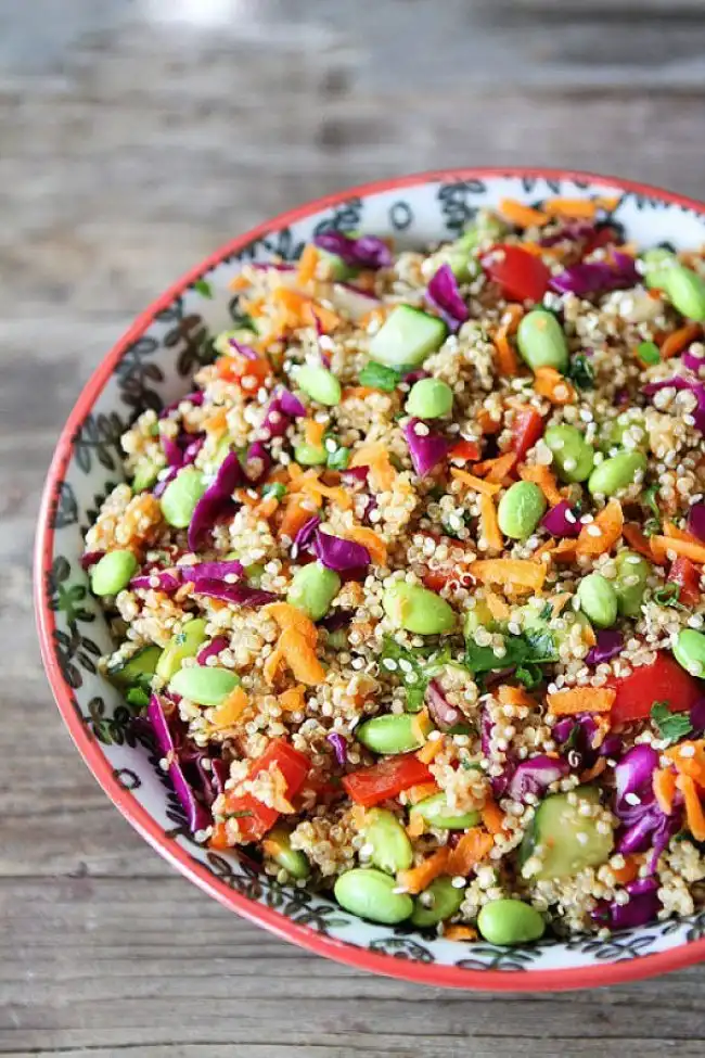 10 салатов, которые доказывают, что здоровое питание — это вкусно