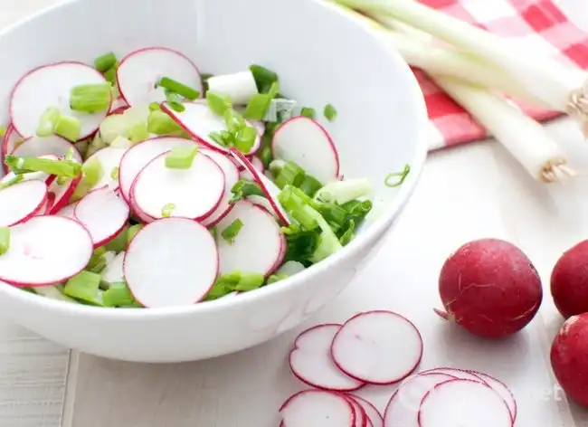 10 салатов, которые доказывают, что здоровое питание — это вкусно