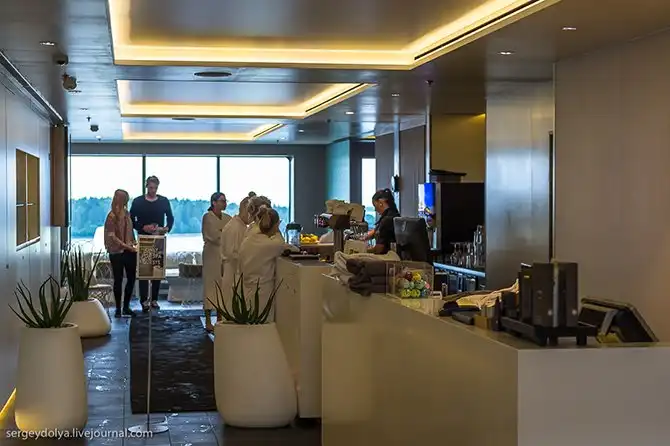 Как устроен самый современный паром на Балтике