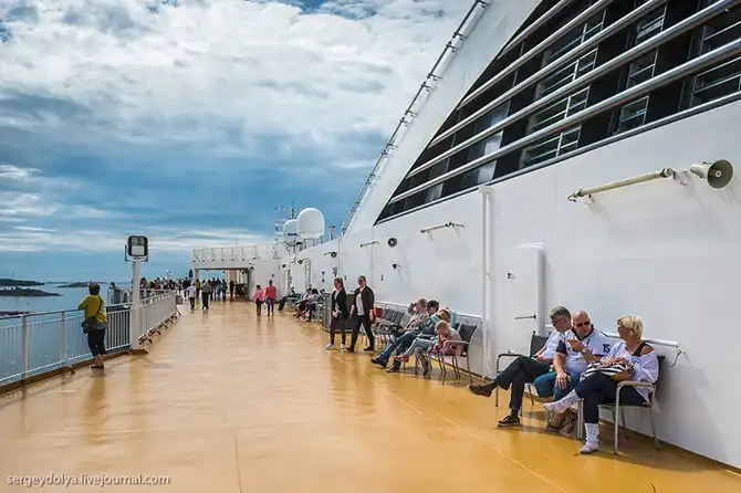 Как устроен самый современный паром на Балтике