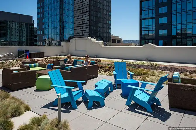 Прогулка по офису