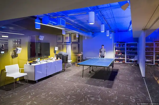 Прогулка по офису