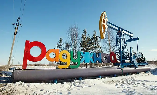 Как выкачивают нефть из скважины