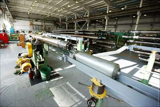 Как выкачивают нефть из скважины