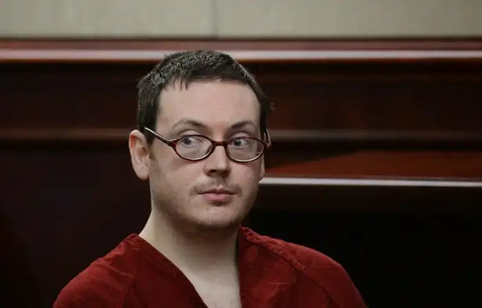 «Прощальный сюрприз» в квартире убийцы Джеймса Холмса